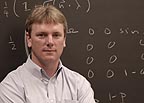 Researcher wins grant for quantum computer study