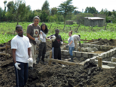 SIU students on a service-learning trip to Kenya