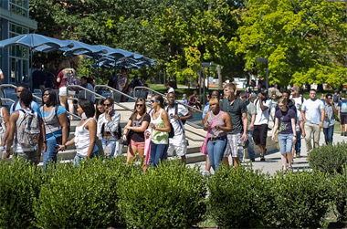 SIU attracts strong freshman class
