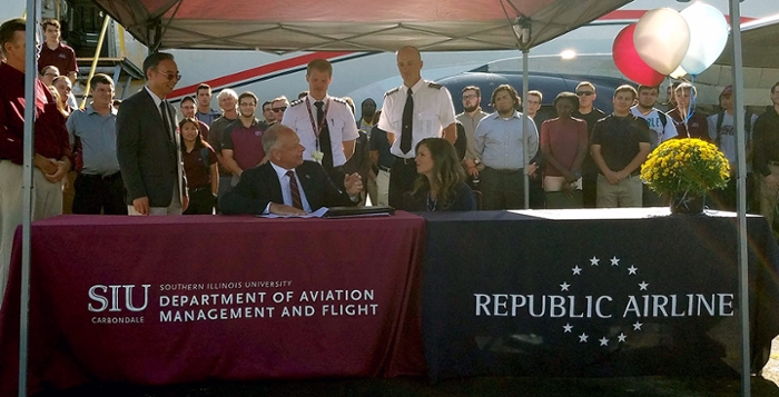 An agreement between Southern Illinois University Carbondale and Republic Airline