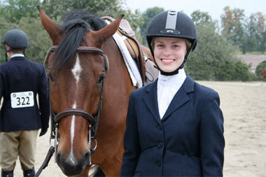Student equestrian competes at national level