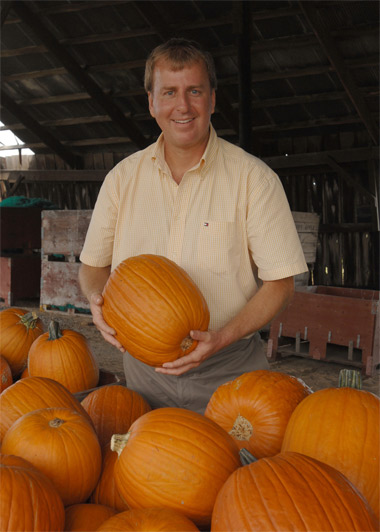 Vegetable scientist S. Alan Walters