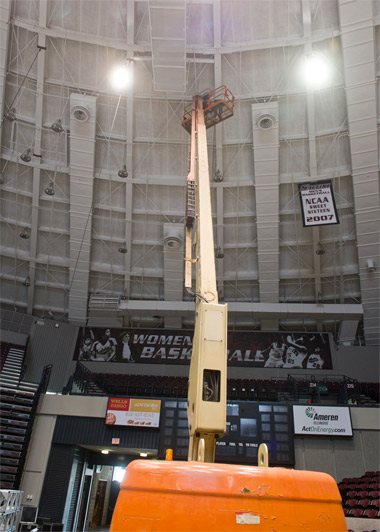 Commencement preparation at SIU