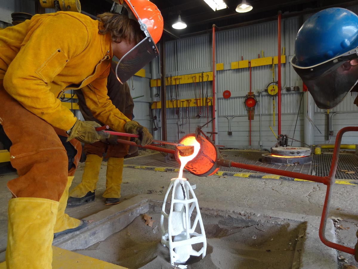 bronze pour