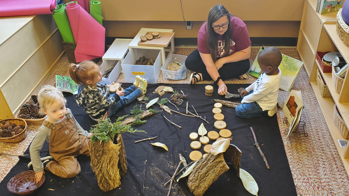 children planting plants