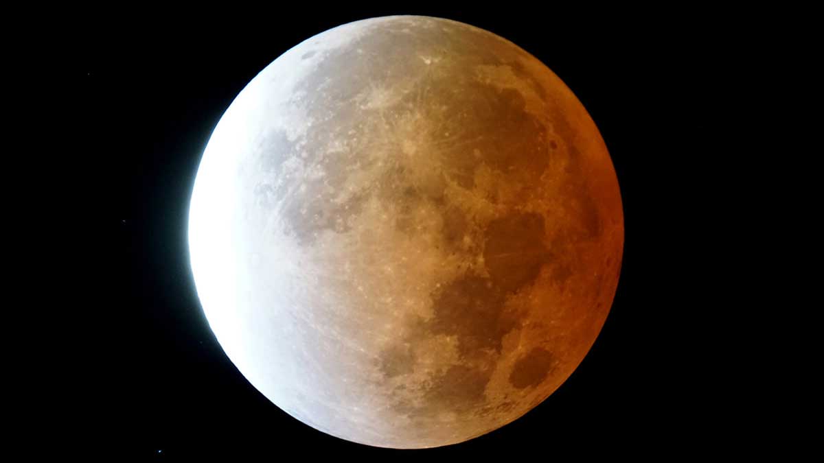 Lunar eclipse