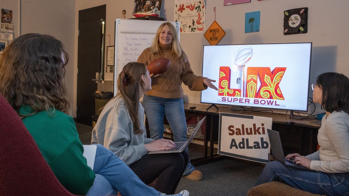 SIU Carbondale advertising students discussing Super Bowl ads