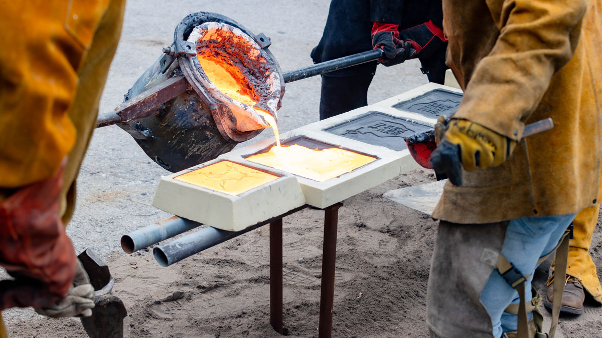 Iron pour.